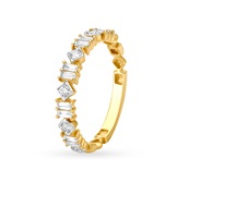 Gold diamond ring